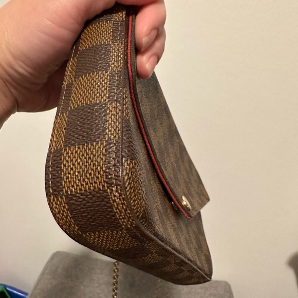 SOLD FOR LESS @instagram - Picture 10 of 13